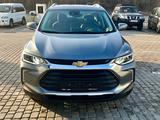 Chevrolet Tracker 2023 года за 8 900 000 тг. в Алматы – фото 2