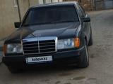 Mercedes-Benz E 260 1991 года за 2 000 000 тг. в Актау