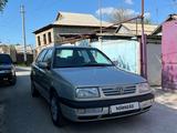 Volkswagen Vento 1995 года за 1 400 000 тг. в Шымкент – фото 2