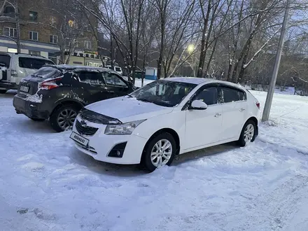 Chevrolet Cruze 2014 года за 4 900 000 тг. в Караганда – фото 2