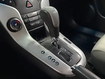 Chevrolet Cruze 2012 года за 2 490 000 тг. в Алматы – фото 20