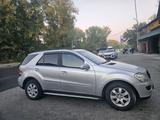 Mercedes-Benz ML 400 2005 годаүшін6 500 000 тг. в Усть-Каменогорск – фото 2