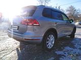 Volkswagen Touareg 2015 годаfor15 000 000 тг. в Караганда – фото 5