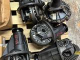 Редуктор передний за 10 001 тг. в Алматы
