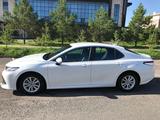 Toyota Camry 2019 года за 13 500 000 тг. в Астана – фото 3