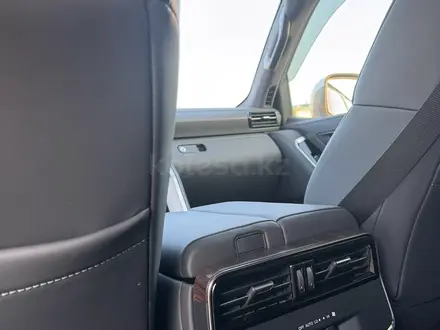 Toyota Land Cruiser 2023 года за 53 000 000 тг. в Уральск – фото 13