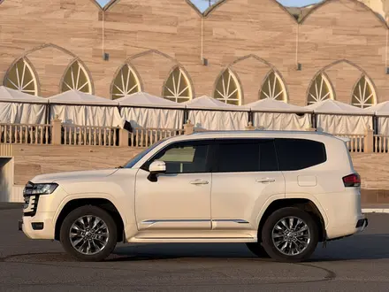 Toyota Land Cruiser 2023 года за 53 000 000 тг. в Уральск – фото 2