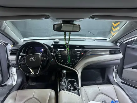 Toyota Camry 2019 года за 13 500 000 тг. в Астана – фото 7
