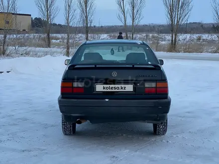 Volkswagen Passat 1992 года за 1 470 000 тг. в Караганда – фото 2