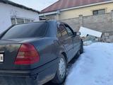 Mercedes-Benz C 220 1993 года за 800 000 тг. в Алматы – фото 3