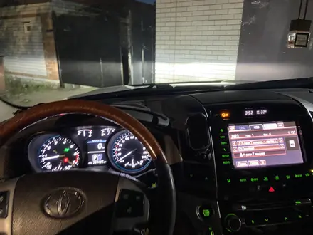 Toyota Land Cruiser 2013 года за 21 000 000 тг. в Семей – фото 26