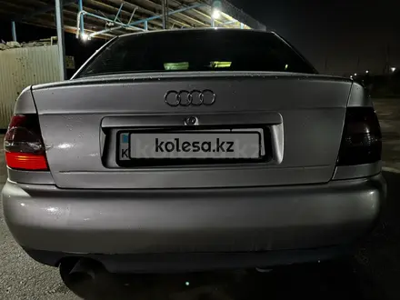 Audi A4 1997 года за 1 550 000 тг. в Тараз