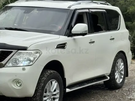 Nissan Patrol 2012 года за 13 750 000 тг. в Алматы – фото 24