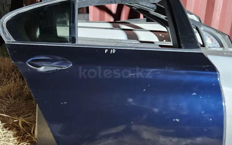 Дверь задней правый BMW F10 за 11 555 тг. в Шымкент