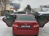 Toyota Camry 2011 года за 7 400 000 тг. в Актобе – фото 3