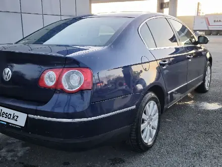 Volkswagen Passat 2005 года за 2 990 000 тг. в Костанай – фото 8