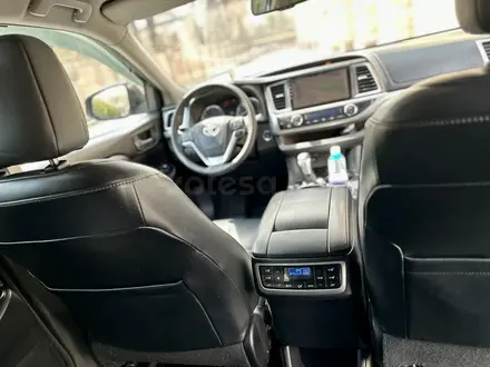 Toyota Highlander 2015 года за 16 500 000 тг. в Алматы – фото 16