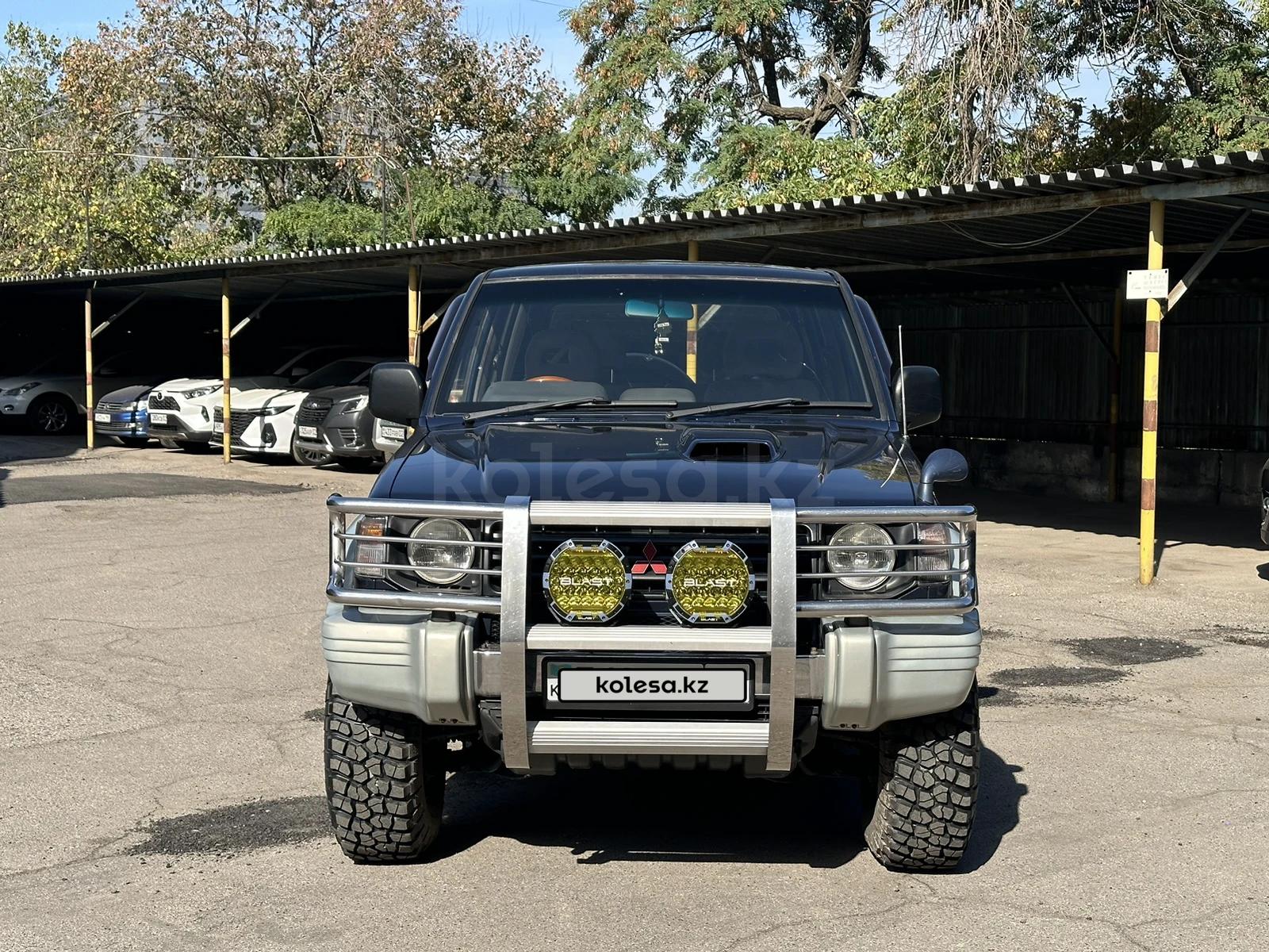 Mitsubishi Pajero 1996 г.