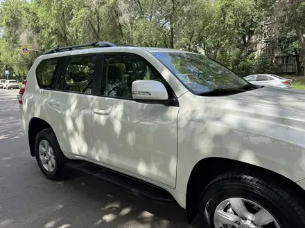 Toyota Land Cruiser Prado 2014 года за 17 900 000 тг. в Алматы – фото 10