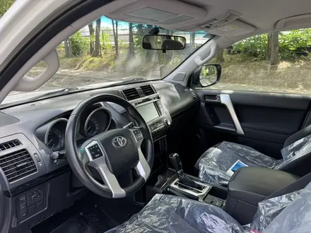 Toyota Land Cruiser Prado 2014 года за 17 900 000 тг. в Алматы – фото 33