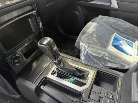 Toyota Land Cruiser Prado 2014 года за 17 900 000 тг. в Алматы – фото 37