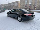 Toyota Camry 2019 года за 14 000 000 тг. в Караганда – фото 4