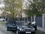 Mercedes-Benz E 230 1995 года за 1 800 000 тг. в Талдыкорган