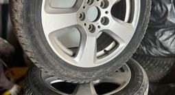 243 стиль с шипованными шинами NOKIAN 225/50 R17 за 250 000 тг. в Астана