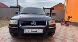 Volkswagen Passat 2004 года за 2 900 000 тг. в Атырау – фото 4
