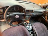 Volkswagen Passat 2004 годаfor2 900 000 тг. в Атырау – фото 5