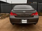 Toyota Avalon 2005 года за 6 000 000 тг. в Астана – фото 2