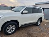 Toyota Land Cruiser Prado 2017 года за 18 500 000 тг. в Актобе – фото 3