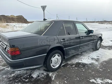 Mercedes-Benz E 260 1991 года за 1 350 000 тг. в Астана – фото 6