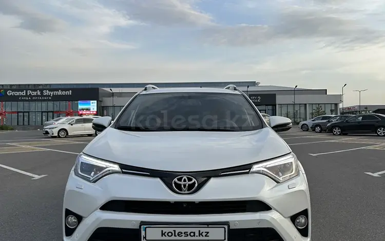 Toyota RAV4 2018 года за 15 000 000 тг. в Шымкент