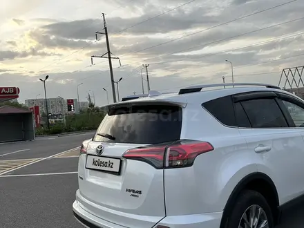 Toyota RAV4 2018 года за 15 000 000 тг. в Шымкент – фото 5