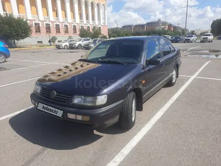 Volkswagen Passat 1995 года за 2 000 000 тг. в Астана