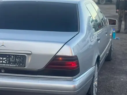 Mercedes-Benz S 600 1995 года за 3 000 000 тг. в Караганда – фото 11