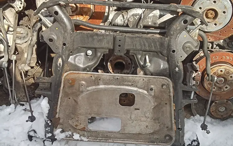 Балка передняя х3 е83 за 35 000 тг. в Алматы