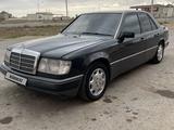 Mercedes-Benz E 260 1991 годаfor1 300 000 тг. в Актау