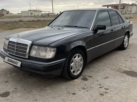 Mercedes-Benz E 260 1991 года за 1 300 000 тг. в Актау