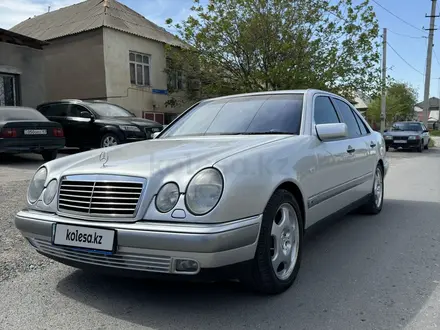 Mercedes-Benz E 430 1997 года за 4 400 000 тг. в Шымкент – фото 3