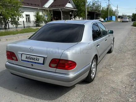 Mercedes-Benz E 430 1997 года за 4 400 000 тг. в Шымкент – фото 6