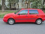 Volkswagen Golf 1996 годаүшін1 550 000 тг. в Алматы
