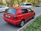 Volkswagen Golf 1996 года за 1 550 000 тг. в Алматы – фото 5