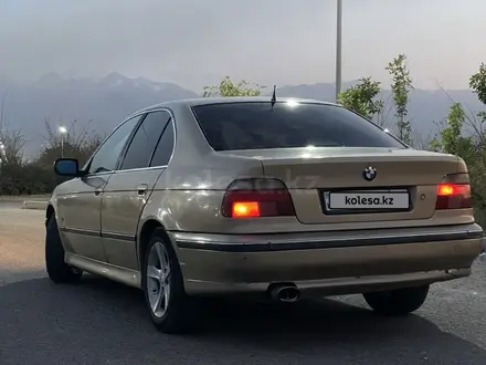 BMW 528 1999 года за 3 600 000 тг. в Алматы – фото 4