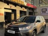 Toyota Highlander 2016 года за 12 900 000 тг. в Алматы