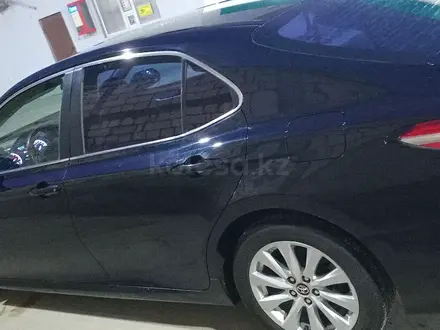 Toyota Camry 2018 года за 11 500 000 тг. в Актау – фото 4