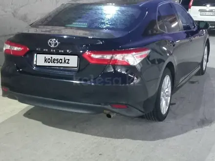 Toyota Camry 2018 года за 11 500 000 тг. в Актау – фото 3