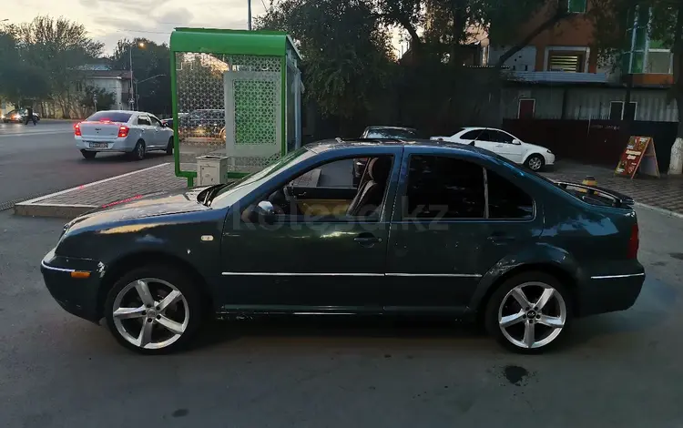 Volkswagen Jetta 2005 годаfor2 000 000 тг. в Атырау