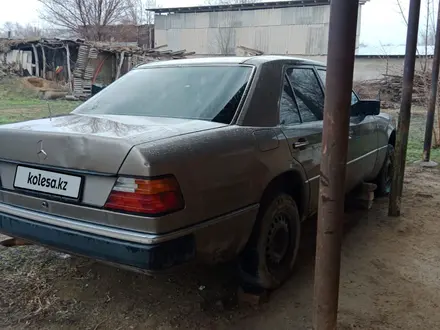 Mercedes-Benz E 230 1991 года за 1 100 000 тг. в Конаев (Капшагай) – фото 8